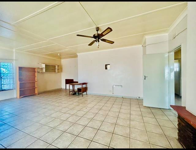 3 BEDROOM HOUSE FOR SALE IN VANDERBIJLPARK CE 1